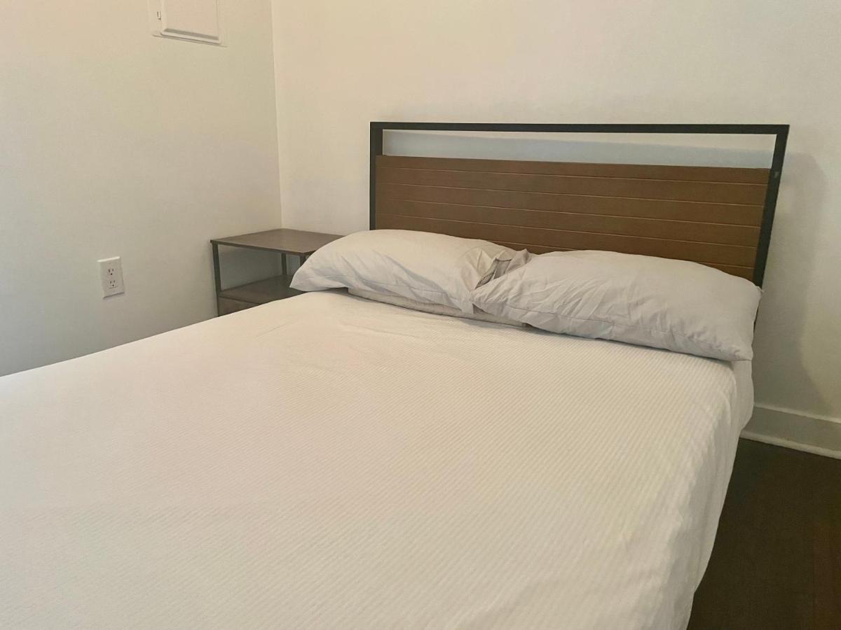 Three Br Condo Step To Cn Tower Rogers Center With Free Parking Toronto Exterior foto