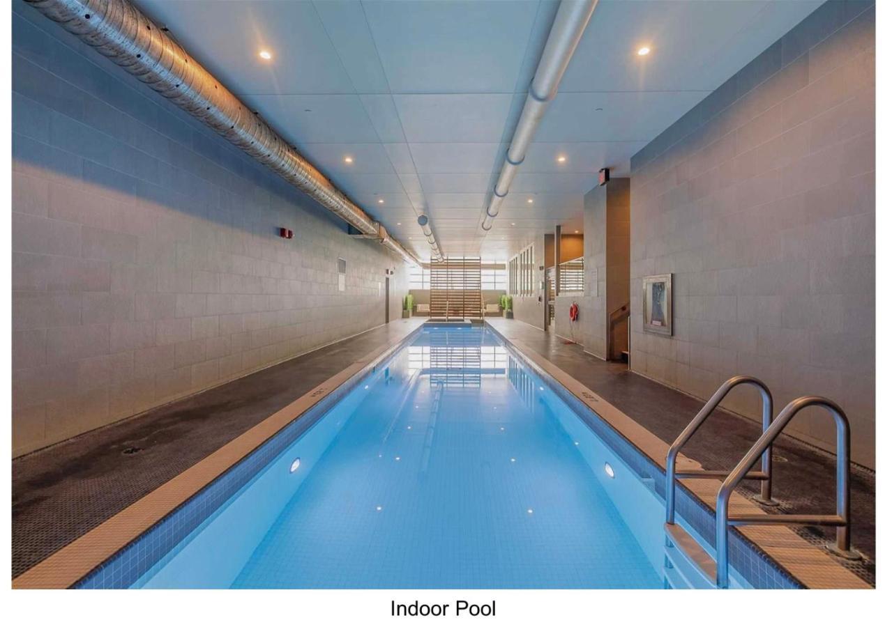 Three Br Condo Step To Cn Tower Rogers Center With Free Parking Toronto Exterior foto